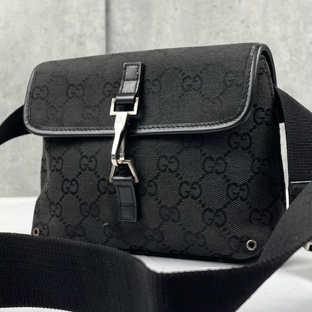 GUCCI waist Clutch body bag shoulder strap crossbody embossed GG stitching